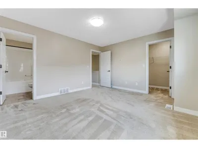 #27 13825 155 AV NW photo 32