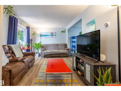 13323 47 ST NW photo 7