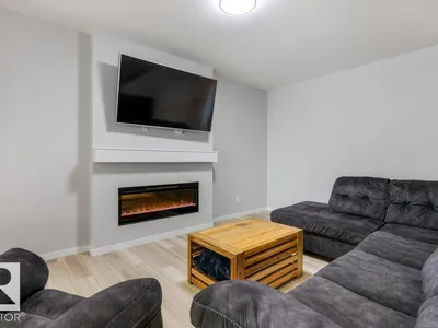 7113 177A AV NW photo 13