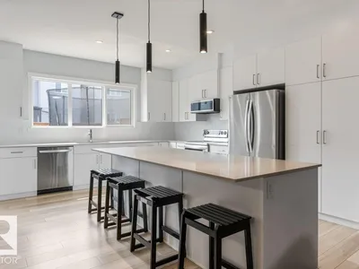 7113 177A AV NW photo 15