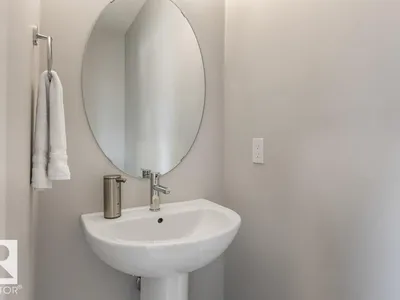 7113 177A AV NW photo 29