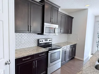 7819 173 AV NW photo 5