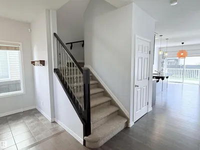 7819 173 AV NW photo 26