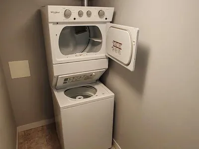 #302 3670 139 AV NW photo 9