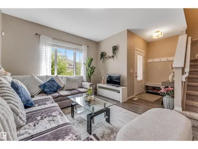 1514 26 AV NW photo 14