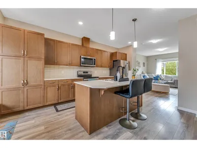 1514 26 AV NW photo 18