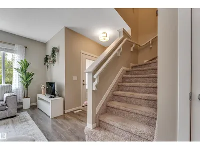 1514 26 AV NW photo 25