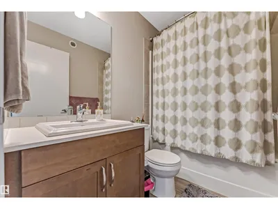1514 26 AV NW photo 37