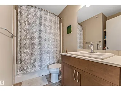 1514 26 AV NW photo 38