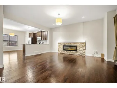 23 GREENBURY BV photo 16