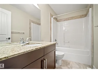 23 GREENBURY BV photo 30