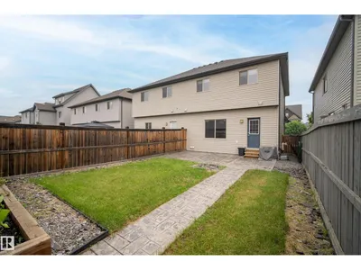 23 GREENBURY BV photo 37