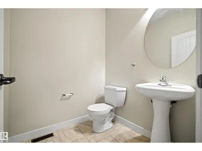 23 GREENBURY BV photo 9