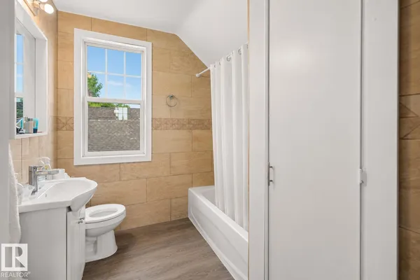 9124 119 AV NW photo 2
