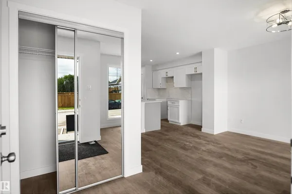 21362 128A AV NW photo 2