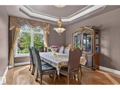 60 KINGSBURY CR photo 26