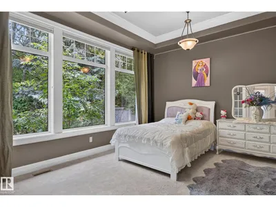 60 KINGSBURY CR photo 37