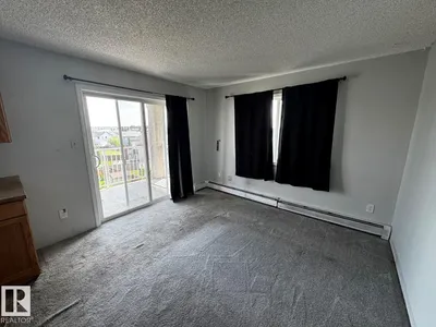 #428 2305 35A AV NW photo 4