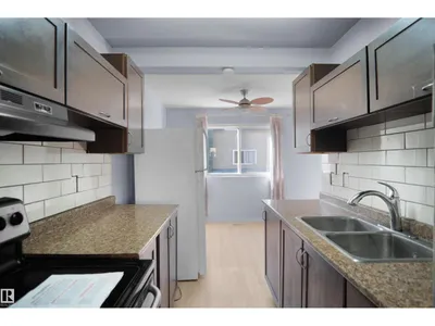 887 ABBOTTSFIELD RD NW photo 9