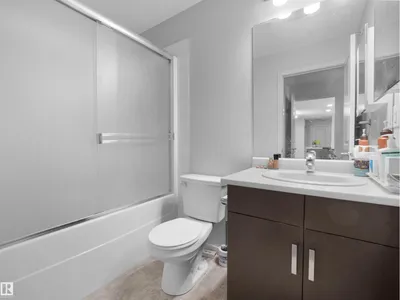 #422 5515 7 AV SW photo 28
