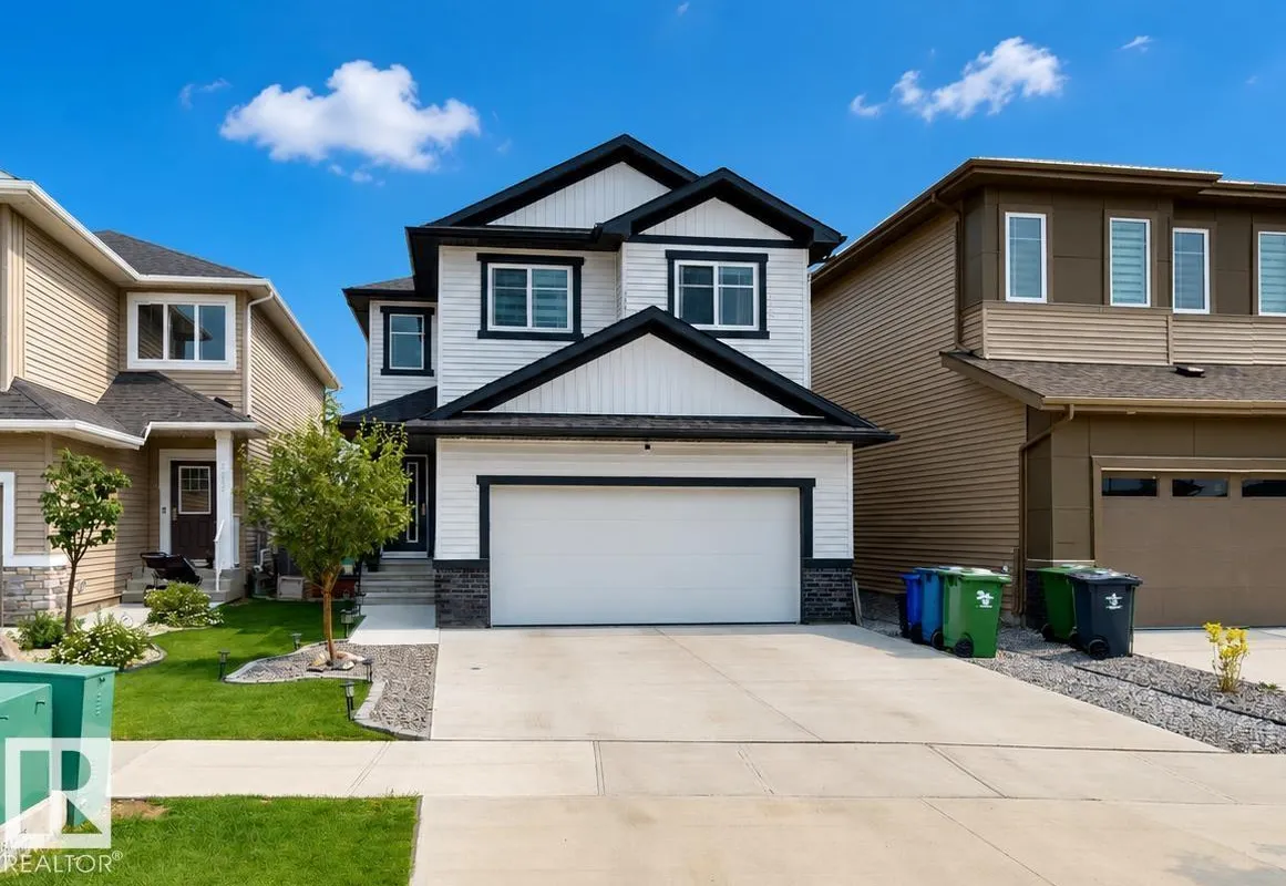 4601 62 ST exterior