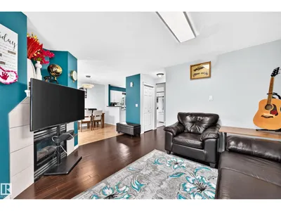 #72 2505 42 ST NW photo 23