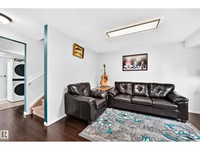 #72 2505 42 ST NW photo 22