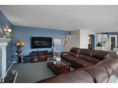 2715 44A AV NW photo 28