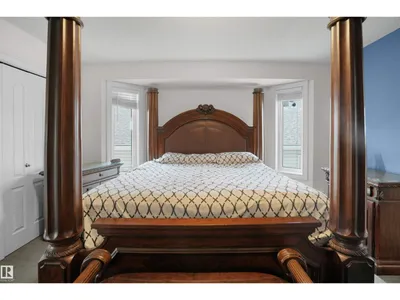 2715 44A AV NW photo 36