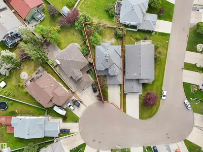 2715 44A AV NW photo 4
