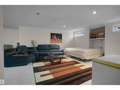 2715 44A AV NW photo 51