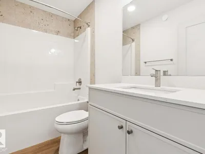 22526 83A AV NW photo 32
