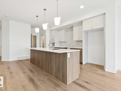 22526 83A AV NW photo 9