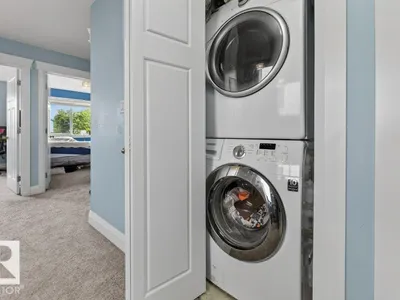 10724 72 AV NW photo 16