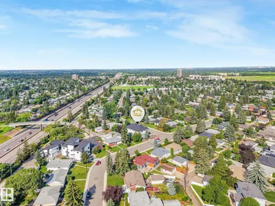 11307 46 AV NW photo 65