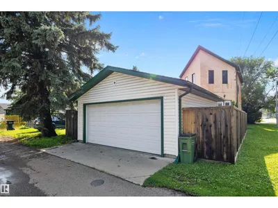 11253 89 ST NW photo 51