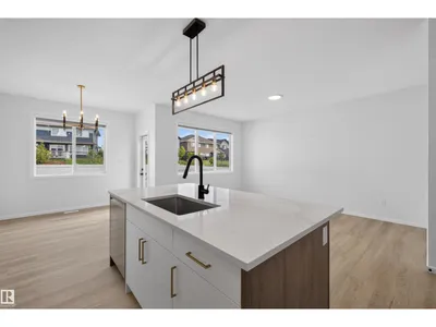 7722 174A AV NW photo 14