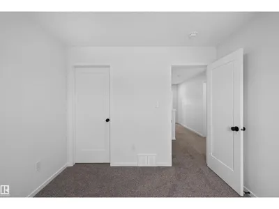 7722 174A AV NW photo 21
