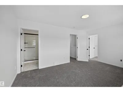 7722 174A AV NW photo 29