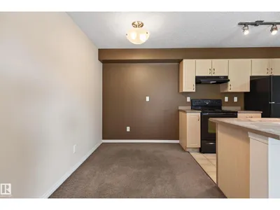 #104 13907 136 ST NW photo 8