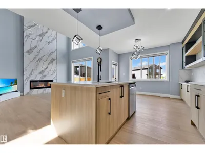 431 ROBERTS CR photo 22