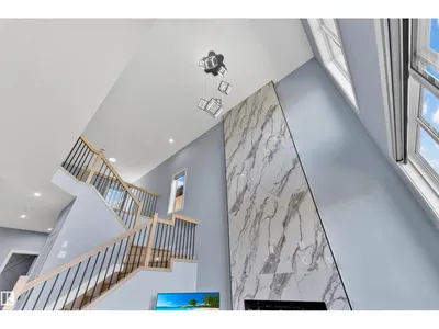 431 ROBERTS CR photo 23
