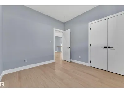431 ROBERTS CR photo 34