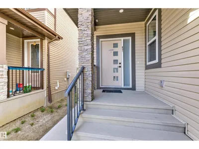 431 ROBERTS CR photo 4