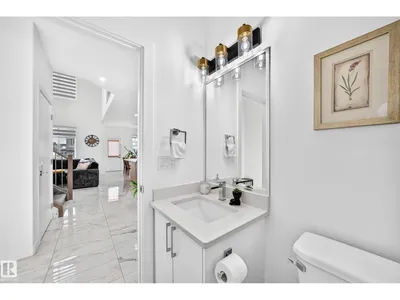 3605 41 AV photo 26