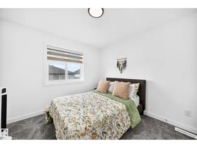 3605 41 AV photo 37