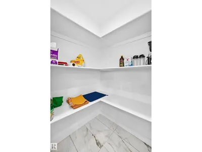 3605 41 AV photo 28