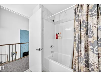 3605 41 AV photo 42