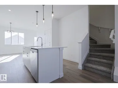 6343 KING WD SW photo 10