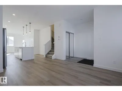 6343 KING WD SW photo 8